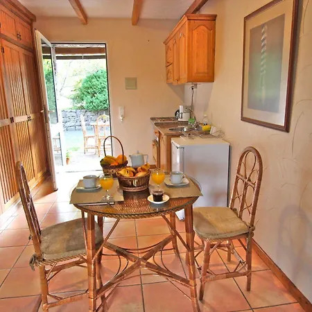 Farm stay Bio Quinta Do Pantano, Agro Turismo Santo Antonio da Serra
